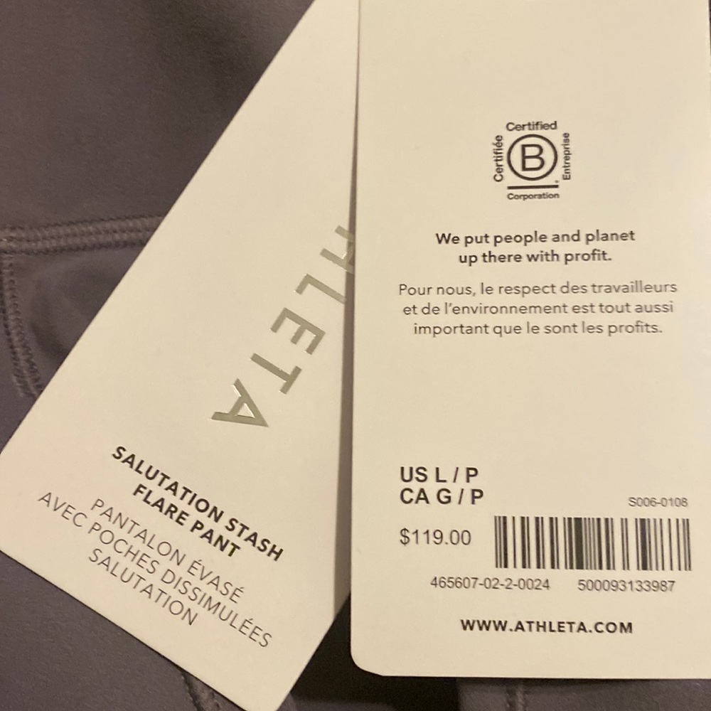 Athleta Salutation Stash Flare Pant // Dusk Violet - Picture 4 of 7